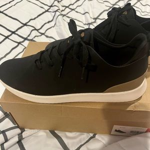 Steve Madden P-Razer sneaker.